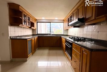 Apartamento en  Carrera 34, San Lucas, Medellín, Antioquia, Col