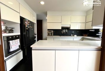 Apartamento en Poblado, Medellín