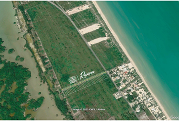 Lote de Terreno en  Santa Clara-dzilam De Bravo, Santa Clara, Dzidzantún, Yucatán, 97504, Mex