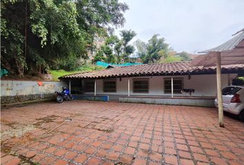 Villa-Quinta en  San Antonio, Nororiente, Medellín