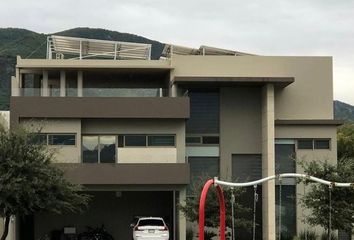 400 casas en venta en La Joya Privada Residencial, Monterrey 