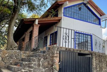 Casa en  Pueblo Santiago Tepetlapa, Tepoztlán