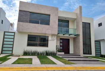 Casa en  San Jerónimo Chicahualco, Metepec
