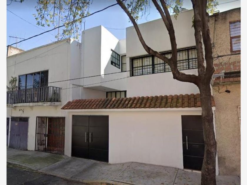 venta Casa en Héroes de Churubusco, Iztapalapa (MX21-KE8130)