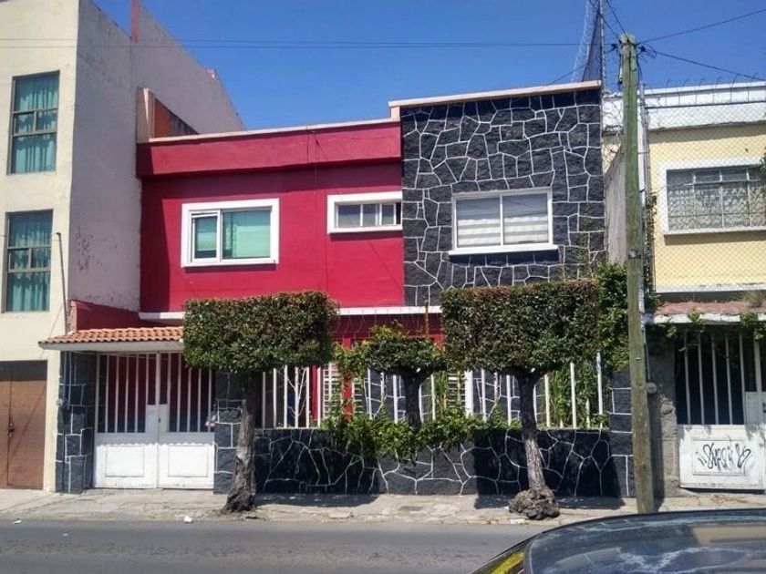 venta Casa en Zona Esmeralda, Municipio de Puebla (EB-LP2255s)