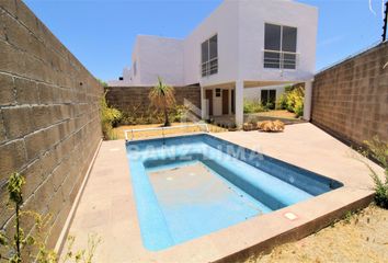 Casa en  Circuito Agua Azul Sur 100, Fraccionamiento Parque Verde, Celaya, Guanajuato, 38035, Mex