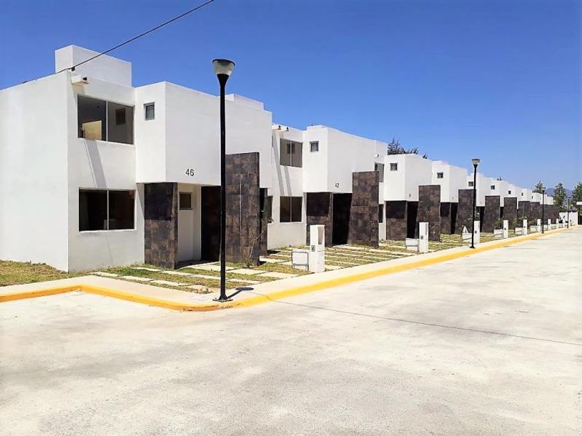 venta Casa en Lomas de Atizapán, Atizapán de Zaragoza (MX19-HB0538)-  