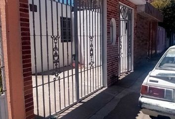 Casa en  Bernardo Cobos, Irapuato, Guanajuato