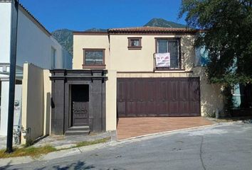 Casa en  Sierra Pajonal 1303, Carretera Nacional, Fraccionamiento Vistancias, Monterrey, Nuevo León, 64984, Mex