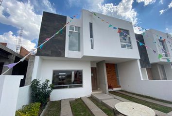 Casa en  Banthí, San Juan Del Río, Querétaro