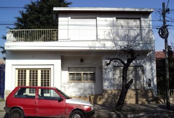 Casa en  Castelar, Partido De Morón