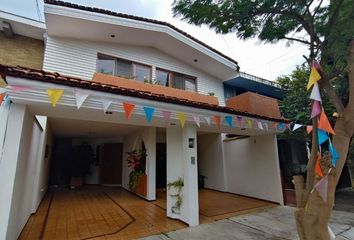 Casa en  Calle Regina 1667, Minerva, Providencia 4ta Sección, Guadalajara, Jalisco, 44630, Mex