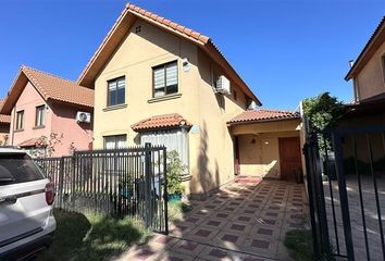 Casa en  Peñalolén, Provincia De Santiago