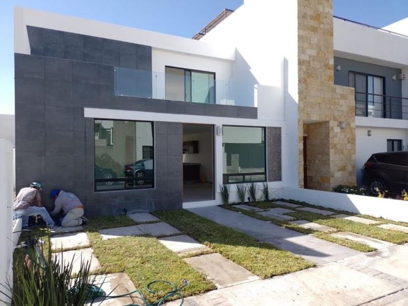 venta Casa en El Pueblito Centro, Corregidora, Querétaro (MX22-NF3023)-  