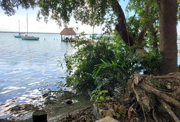 Lote de Terreno en  Magisterial, Bacalar, Bacalar, Quintana Roo