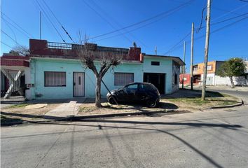 Casa en  Isidro Casanova, La Matanza