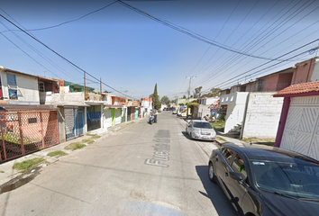 Casa en  Calle El Canal, Fraccionamiento Villas De San José, Tultitlán, México, 54910, Mex