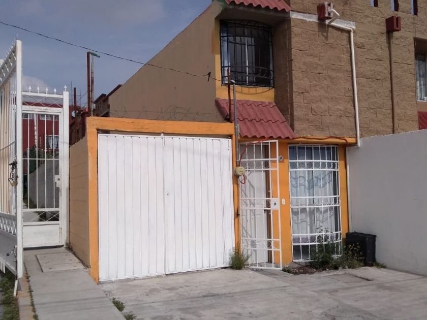 venta Casa en El Dorado, Huehuetoca, Huehuetoca (450852--315)