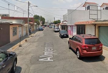 Casa en  Calle Framboyan, Fraccionamiento Villa De Las Flores, Coacalco De Berriozábal, México, 55710, Mex