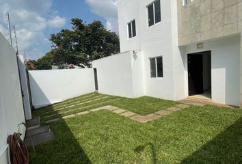 Casa en condominio en  Privada Ahuatlán, Fraccionamiento Jardín Tetela, Cuernavaca, Morelos, 62136, Mex