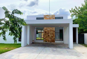 Casa en condominio en  Komchen, Mérida, Yucatán