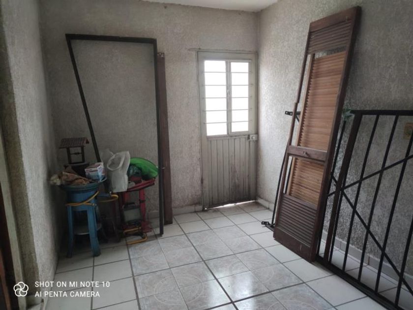 venta Casa en Villa Mitras, Monterrey (MX21-KE9989)