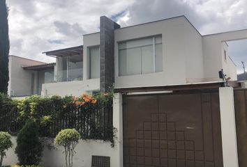 Casa en  Cumbayá, Quito