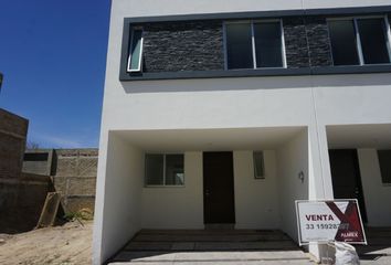 Casa en condominio en  Avenida Atardecer, Mirador De San Isidro, Zapopan, Jalisco, 45133, Mex