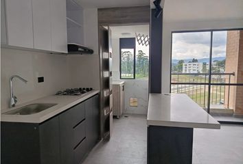 Apartamento en Calle 32, Alameda, Comuna 16 - Belén, Perímetro Urbano Medellín, Medellín, Valle De Aburrá, Antioquia, Rap Del Agua Y La Montaña, 050030, Colombia