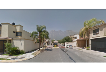 27 casas en venta en Puerta de Hierro Cumbres, Monterrey 