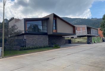 Casa en fraccionamiento en  Paseo Altozano, Fraccionamiento Montaña Monarca I, Morelia, Michoacán De Ocampo, 58350, Mex