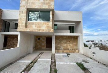 Casa en fraccionamiento en  Boulevard Arroyo Casa Blanca, Fraccionamiento Jurica Tolimán, Querétaro, 76230, Mex