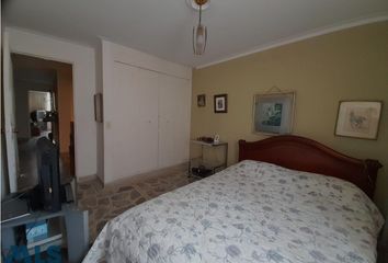 Apartamento en  El Rincón, Medellín