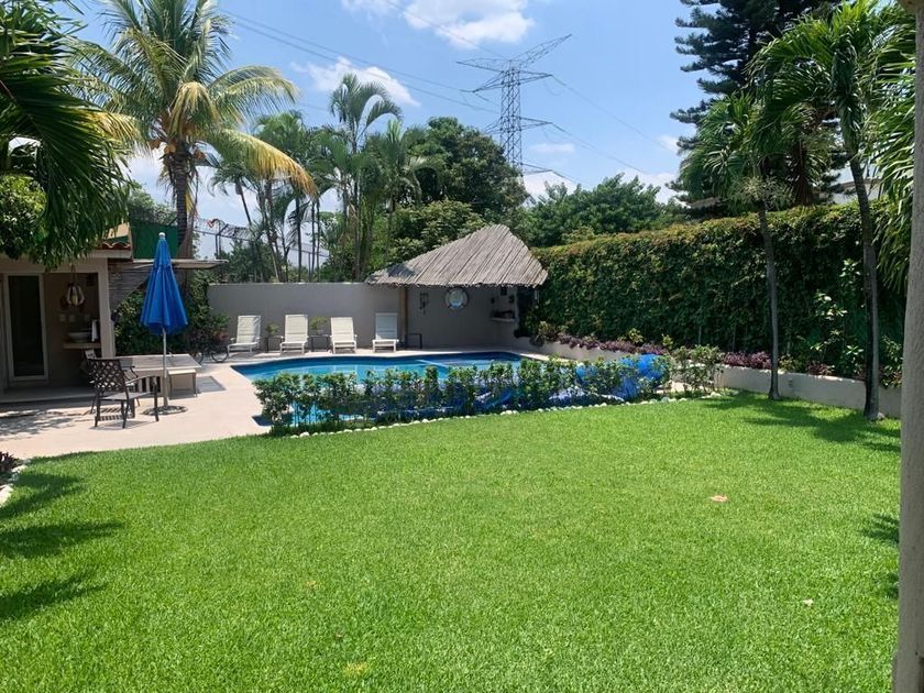 venta Casa en Fraccionamiento Viveros de Cocoyoc, Yautepec de Zaragoza  (EB-KS1353s)