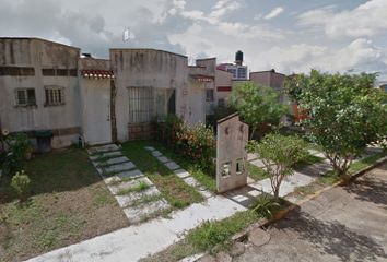 Casa en fraccionamiento en  Calle Juan De La Barrera 15-18, Barrio 2do, Cosoleacaque, Veracruz De Ignacio De La Llave, 96353, Mex