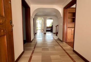 Casa en Santa Barbara Norte, Bogotá