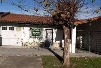 Casa en  Ezpeleta, Partido De Quilmes