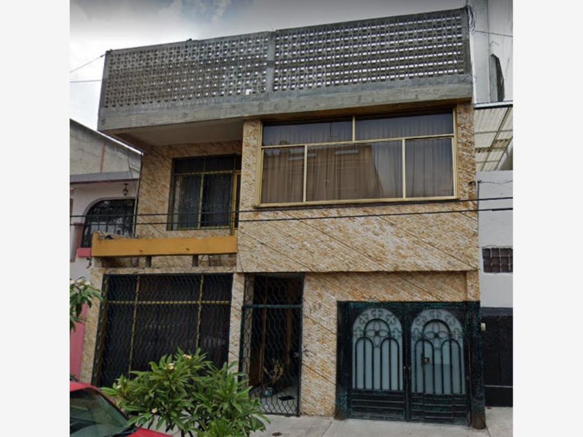 venta Casa en Nueva Santa Maria, Azcapotzalco (MX23-OC3932)