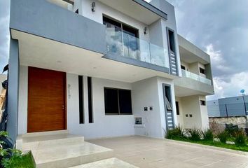 7 casas en venta en Jardines Del Vergel, Zapopan 