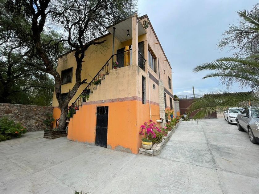 venta Casa en Ciudad Dolores Hidalgo, Dolores Hidalgo Cuna de la  Independencia Nacional (EB-LN8760s)