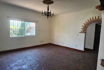 Casa en fraccionamiento en  Cerrada Río Escondido 305-315, Vista Hermosa, Cuernavaca, Morelos, 62290, Mex
