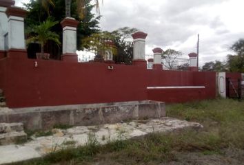 Casa en  Pueblo Tixkuncheil, Baca, Yucatán