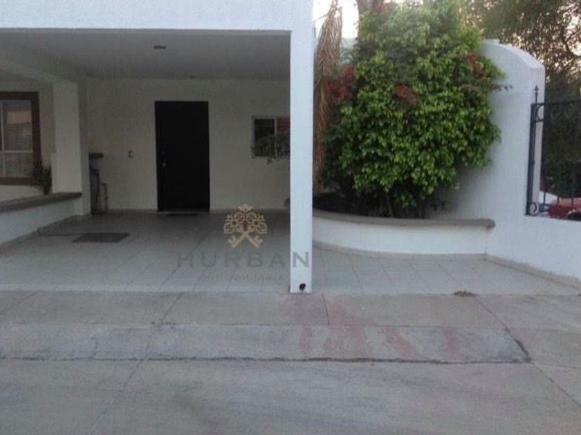 renta Casa en Trojes de Alonso, Ciudad de Aguascalientes (EB-EX6195r)-  