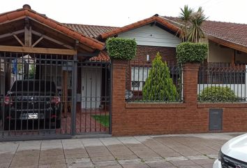 Casa en  Santos Lugares, Tres De Febrero