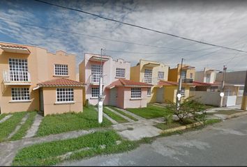 Casa en  Calle San Pedro, Parke 2000, Veracruz, Veracruz De Ignacio De La Llave, 91808, Mex