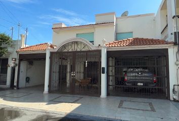 Casa en  Calle Vista Regia 210, Lindavista, Guadalupe, Nuevo León, 67123, Mex