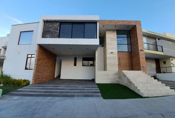 Casa en  Calle Paseo Del Mirador 186, Fraccionamiento Miravalle, San Luis Potosí, 78214, Mex