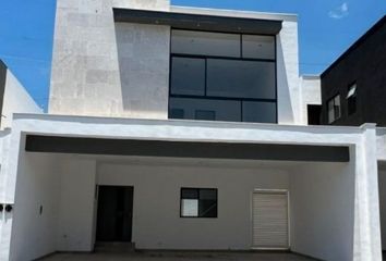 Casa en  Huajuquito, Santiago, Nuevo León