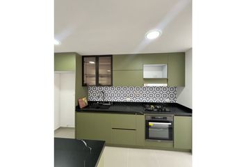 Apartamento en Calle 65 Sur, San Isidro, Sabaneta, Valle De Aburrá, Antioquia, Rap Del Agua Y La Montaña, 055450, Colombia
