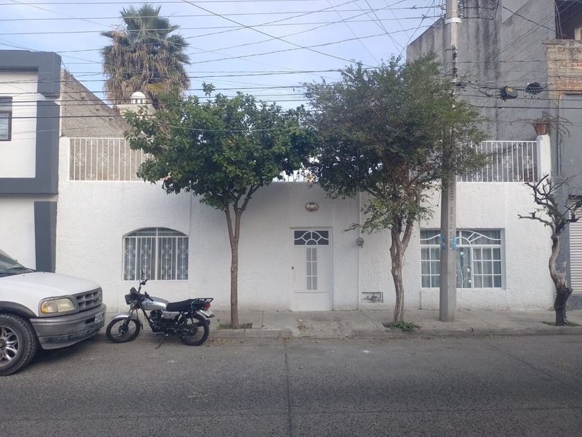 venta Casa en Santa María de Silo, Guadalajara, Jalisco (469883--156)-  